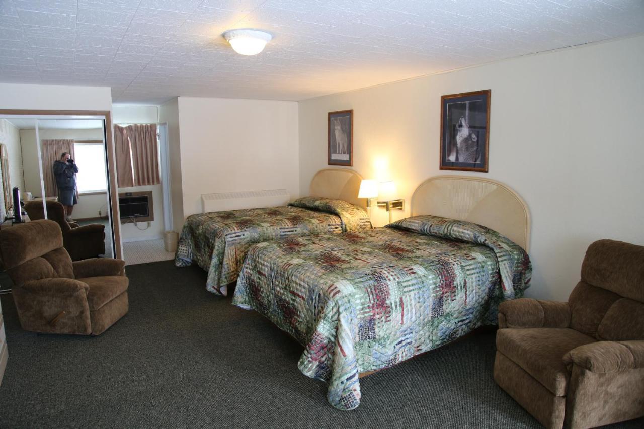 Gray Wolf Lodge เมนิสติค ภายนอก รูปภาพ