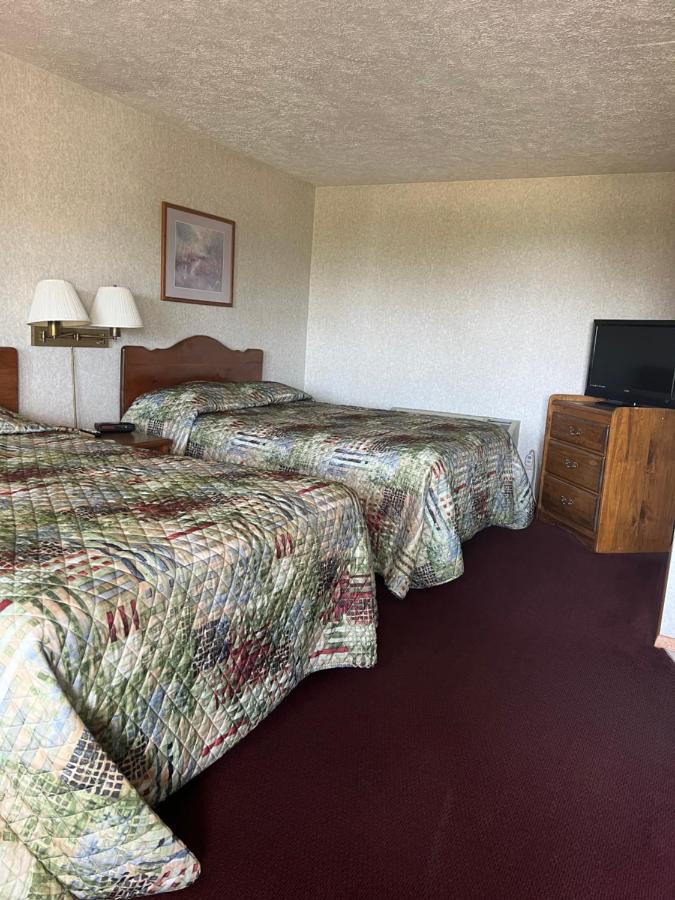 Gray Wolf Lodge เมนิสติค ภายนอก รูปภาพ