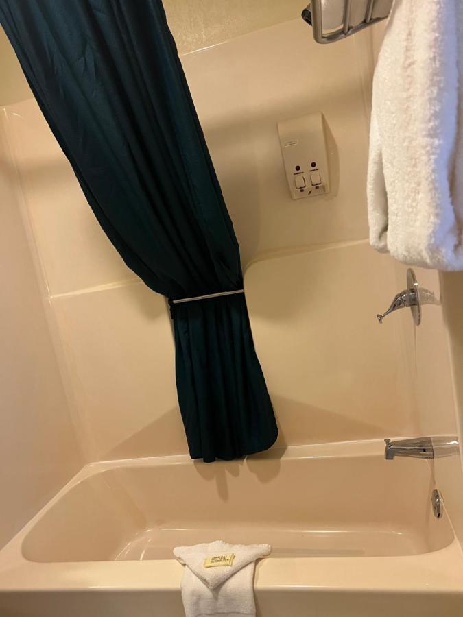 Gray Wolf Lodge เมนิสติค ภายนอก รูปภาพ
