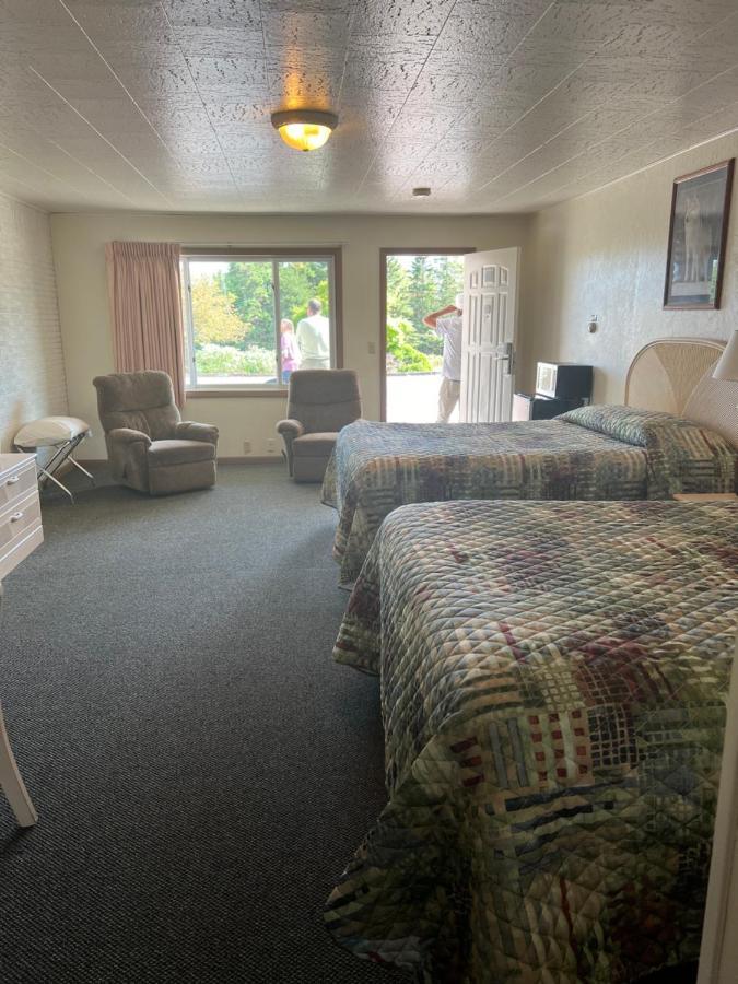Gray Wolf Lodge เมนิสติค ภายนอก รูปภาพ